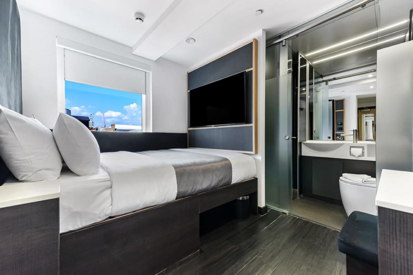 The Z Hotel Strand Лондон Екстериор снимка