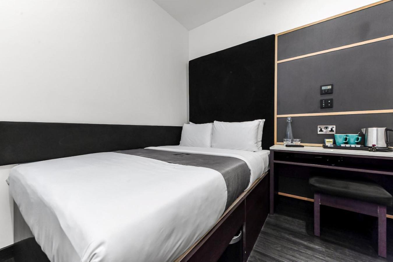 The Z Hotel Strand Лондон Екстериор снимка