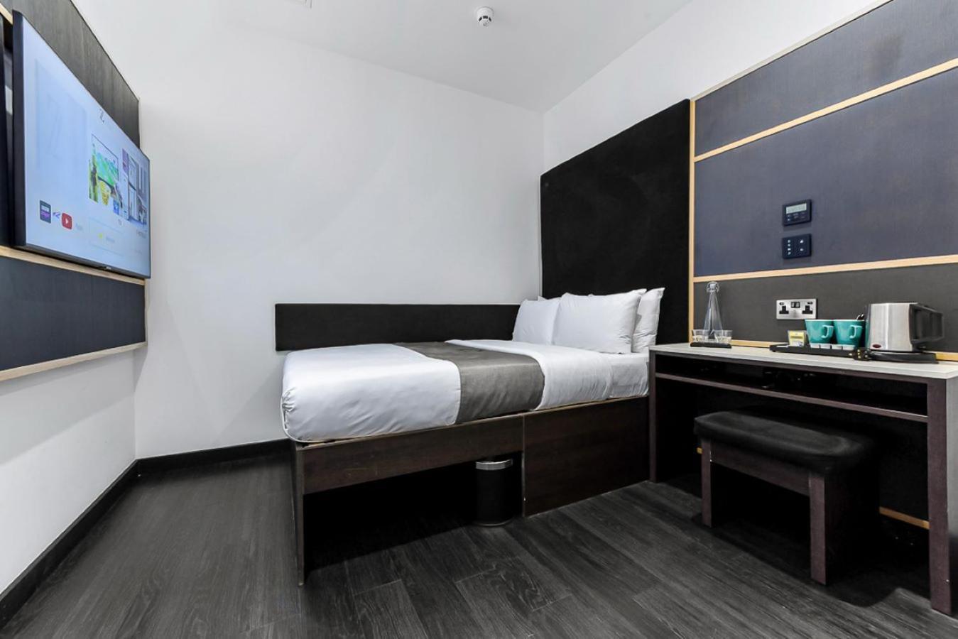 The Z Hotel Strand Лондон Екстериор снимка